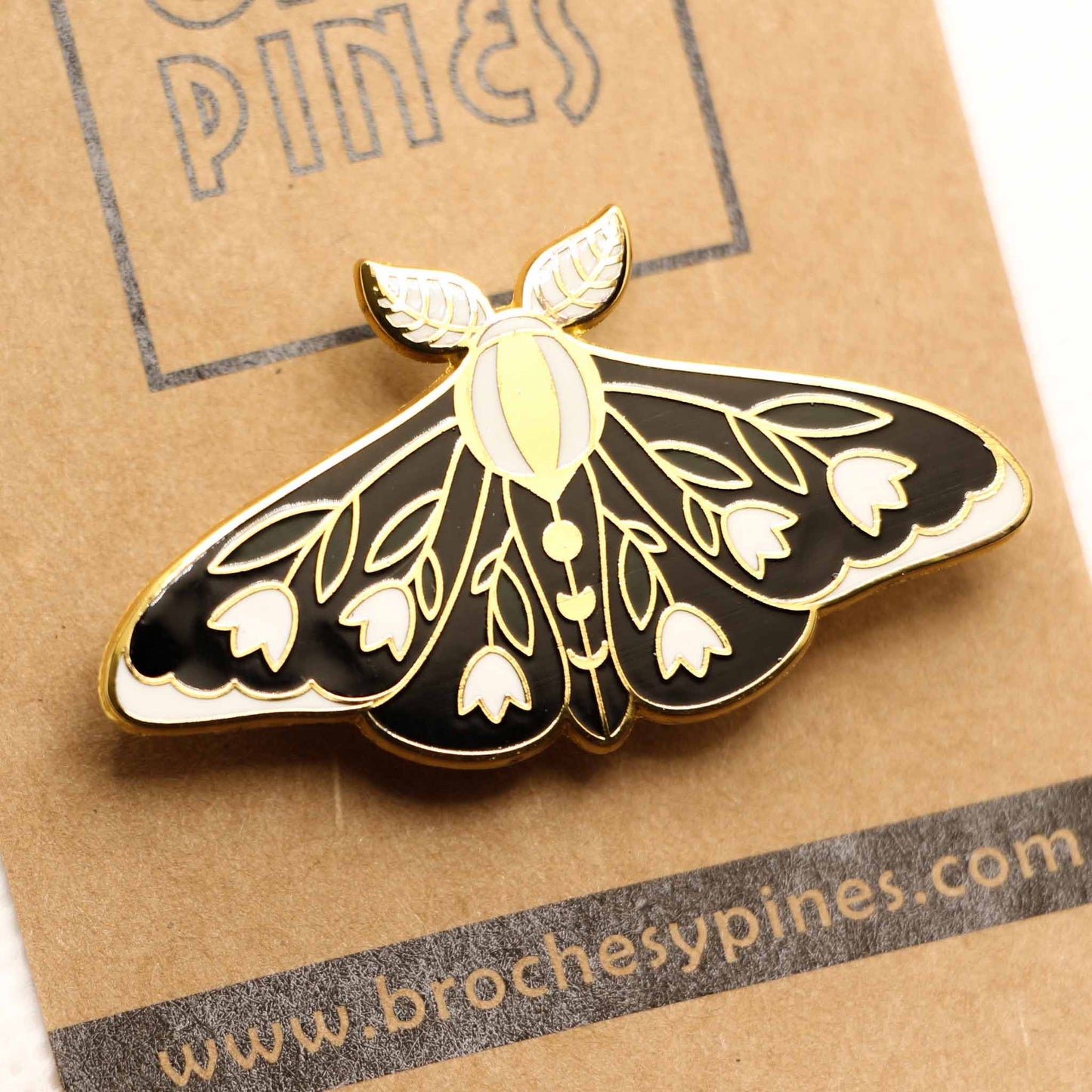 Broche Mariposa Negro con Flores Blancas - Detalles en Dorado - Insectos